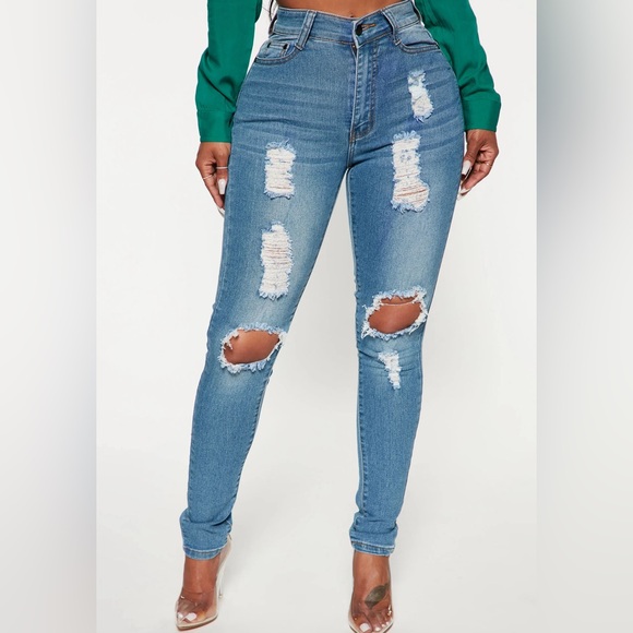 Fashion Nova Distressed Jeans Medium Wash-Size 9/10 NWT💙 - Picture 2 of 5